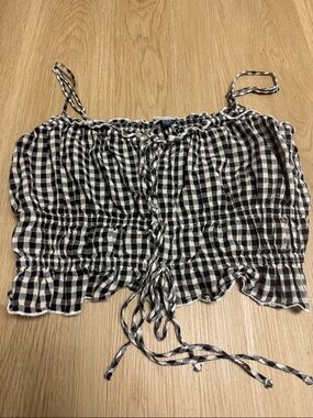 American Eagle Black & White Gingham Smocked Crop Top